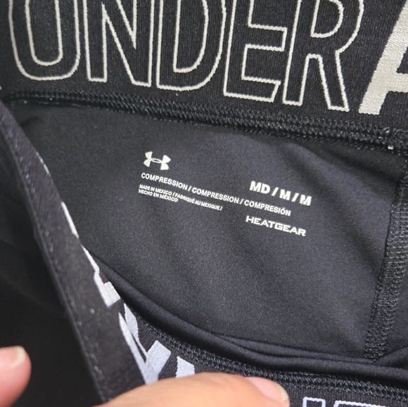 Under Armour Black And White Compression shorts Women Sz Medium - Picture 3 of 6